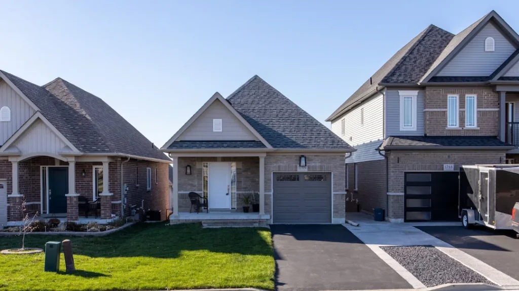 rapidhomedirect.com home exterior
